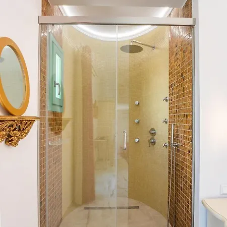 La Scala Luxury Villas Hotell